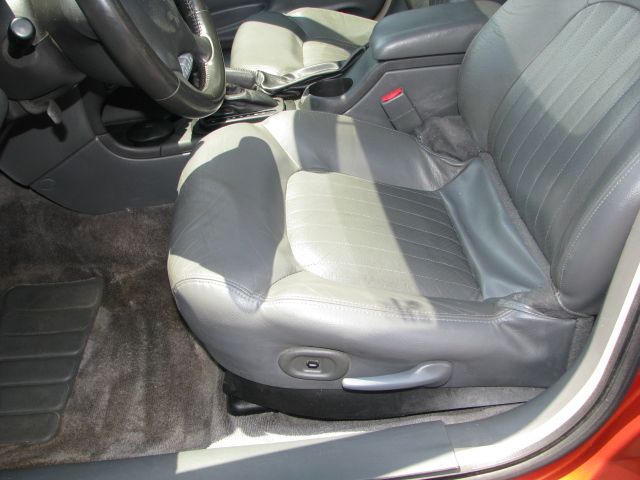 2004 Pontiac Grand Am XUV SLE 4WD