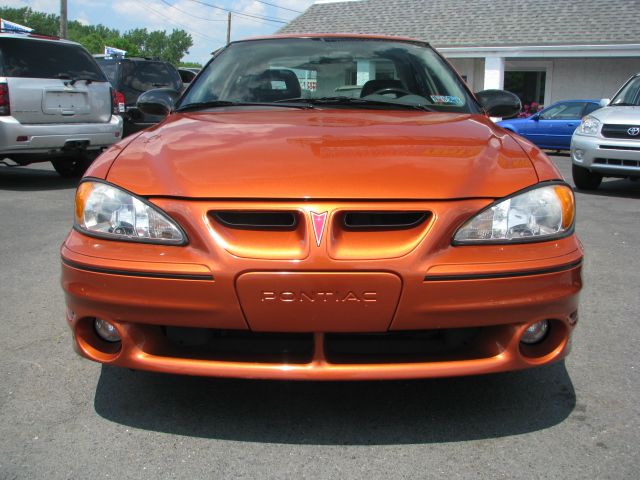 2004 Pontiac Grand Am XUV SLE 4WD