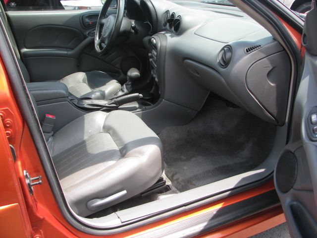 2004 Pontiac Grand Am XUV SLE 4WD