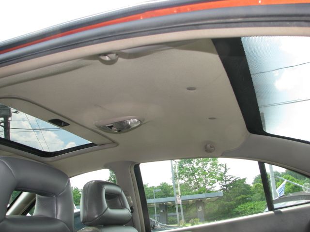 2004 Pontiac Grand Am XUV SLE 4WD