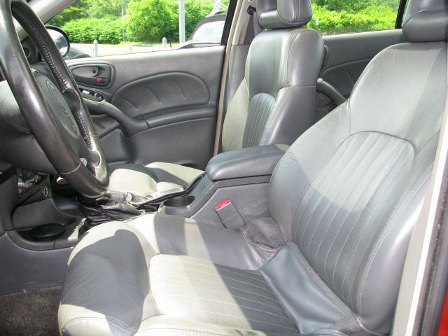 2004 Pontiac Grand Am XUV SLE 4WD