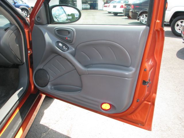 2004 Pontiac Grand Am XUV SLE 4WD