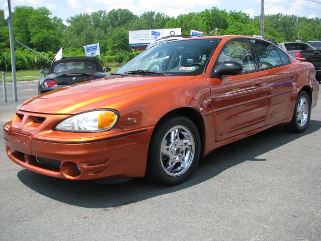 2004 Pontiac Grand Am XUV SLE 4WD