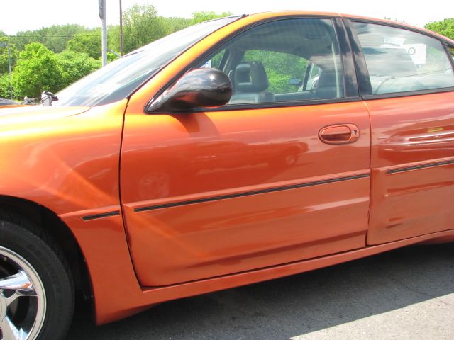 2004 Pontiac Grand Am XUV SLE 4WD