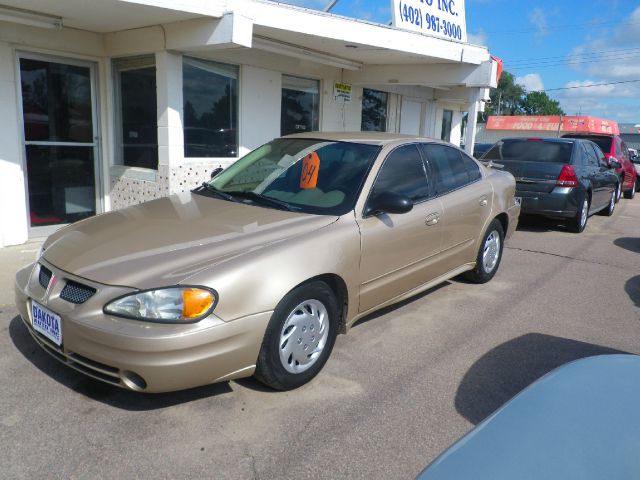 2004 Pontiac Grand Am Sport -5 Speed-stick-4x4