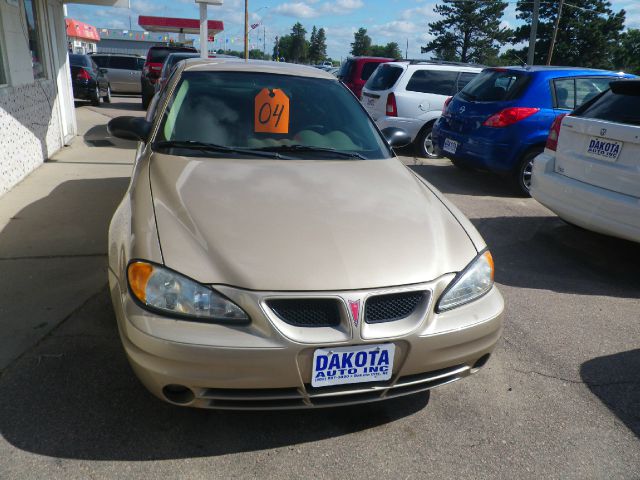 2004 Pontiac Grand Am Sport -5 Speed-stick-4x4