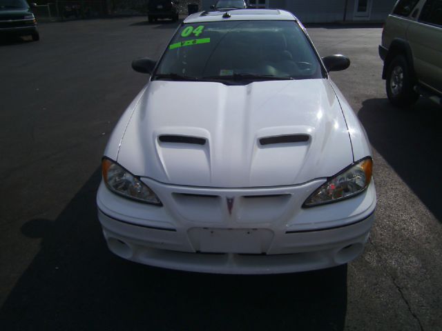 2004 Pontiac Grand Am XUV SLE 4WD
