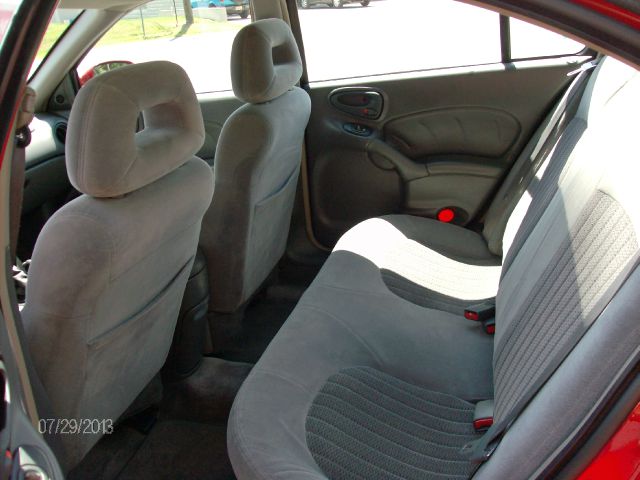 2004 Pontiac Grand Am XUV SLE 4WD