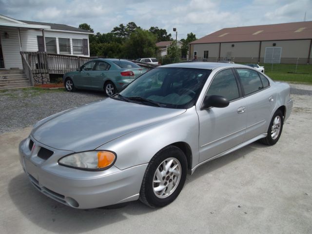 2004 Pontiac Grand Am Sport -5 Speed-stick-4x4