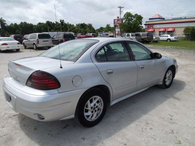 2004 Pontiac Grand Am Sport -5 Speed-stick-4x4