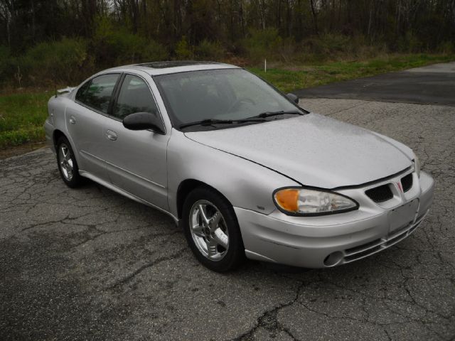 2004 Pontiac Grand Am LS Flex Fuel 4x4 This Is One Of Our Best Bargains