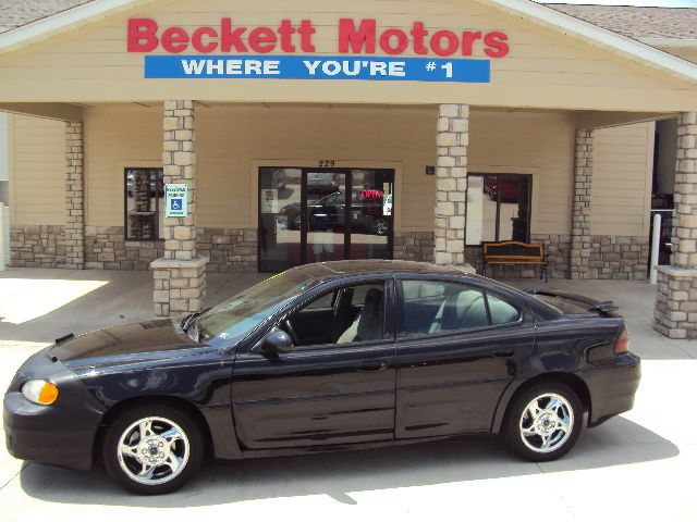2004 Pontiac Grand Am XUV SLE 4WD