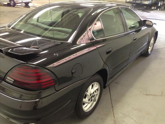 2004 Pontiac Grand Am Sport -5 Speed-stick-4x4