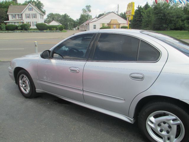 2005 Pontiac Grand Am Sport -5 Speed-stick-4x4