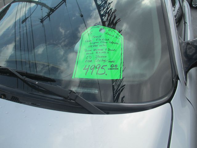 2005 Pontiac Grand Am Sport -5 Speed-stick-4x4