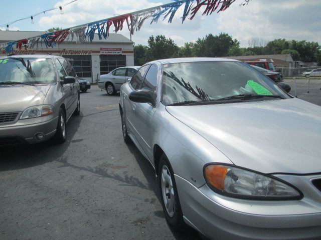 2005 Pontiac Grand Am Sport -5 Speed-stick-4x4