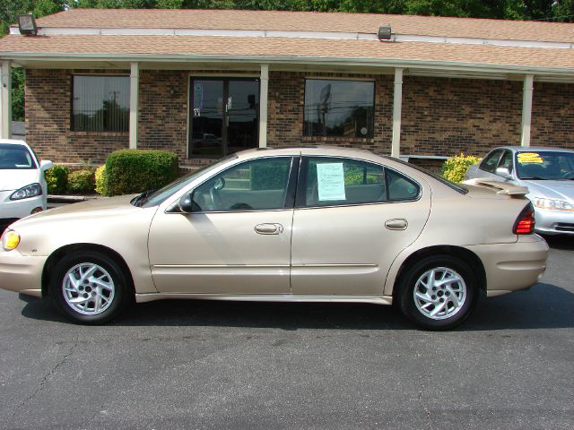 2005 Pontiac Grand Am Sport -5 Speed-stick-4x4