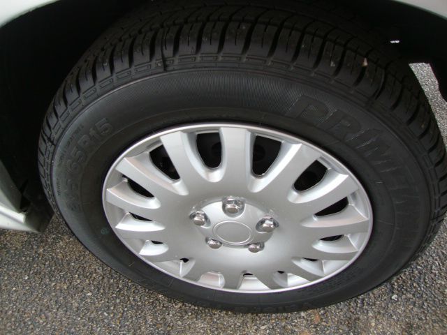 2005 Pontiac Grand Am Sport -5 Speed-stick-4x4