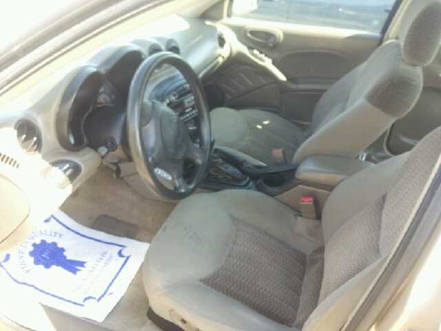 2005 Pontiac Grand Am Sport -5 Speed-stick-4x4