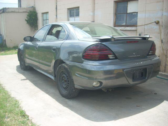2005 Pontiac Grand Am Sport -5 Speed-stick-4x4