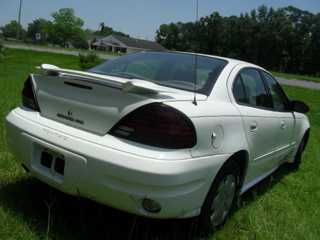 2005 Pontiac Grand Am Sport -5 Speed-stick-4x4