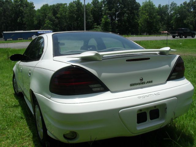 2005 Pontiac Grand Am Sport -5 Speed-stick-4x4