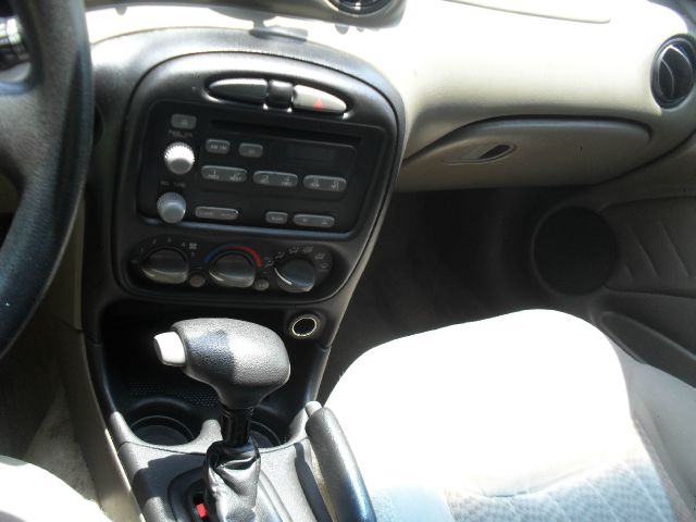 2005 Pontiac Grand Am Sport -5 Speed-stick-4x4