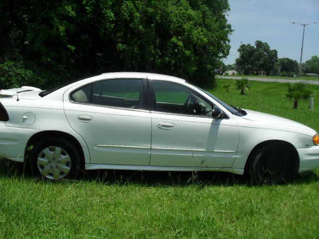 2005 Pontiac Grand Am Sport -5 Speed-stick-4x4