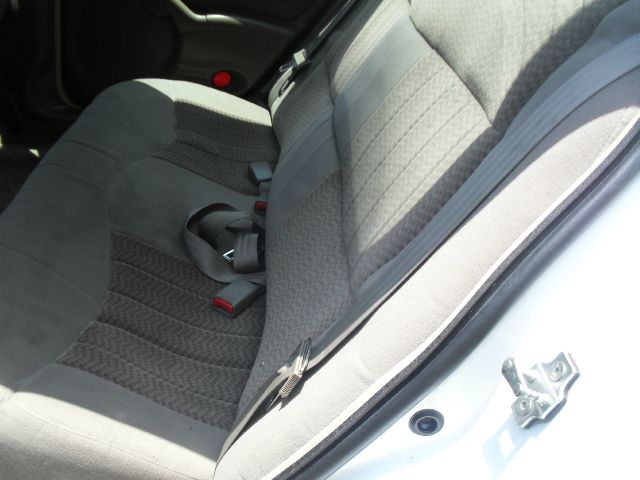 2005 Pontiac Grand Am Sport -5 Speed-stick-4x4