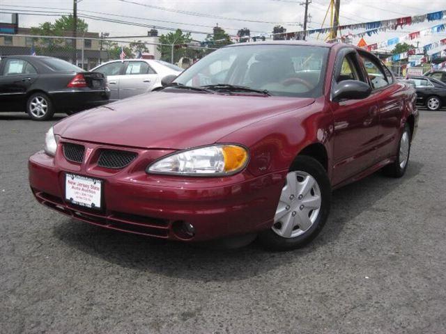 2005 Pontiac Grand Am Sport -5 Speed-stick-4x4