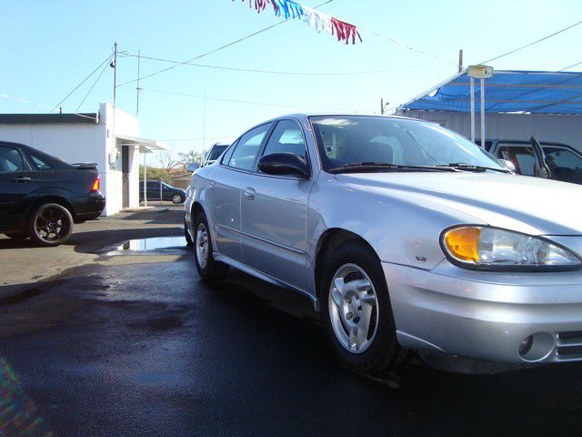 2005 Pontiac Grand Am Sport -5 Speed-stick-4x4