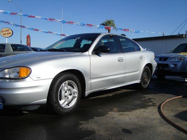 2005 Pontiac Grand Am Sport -5 Speed-stick-4x4