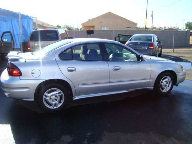 2005 Pontiac Grand Am Sport -5 Speed-stick-4x4