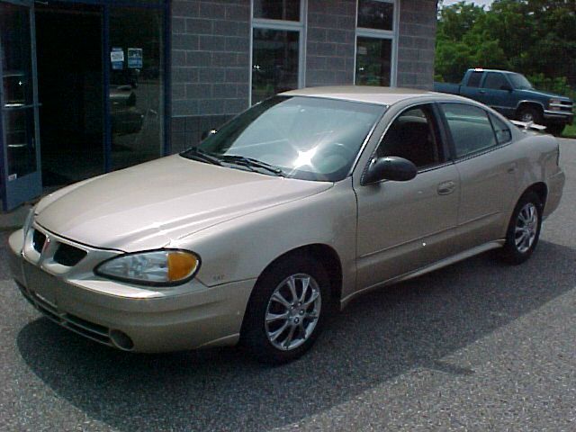 2005 Pontiac Grand Am Sport -5 Speed-stick-4x4