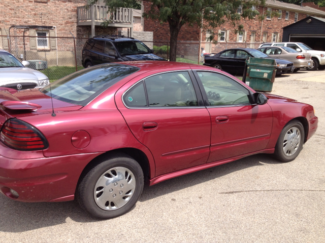 2005 Pontiac Grand Am Sport -5 Speed-stick-4x4