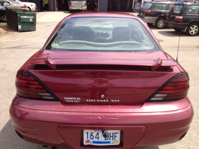 2005 Pontiac Grand Am Sport -5 Speed-stick-4x4