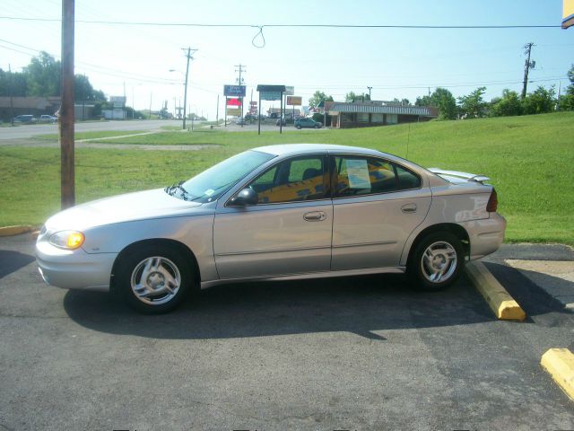 2005 Pontiac Grand Am Sport -5 Speed-stick-4x4