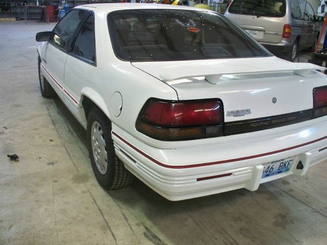 1991 Pontiac Grand Prix 4dr Sdn SL Auto Sedan