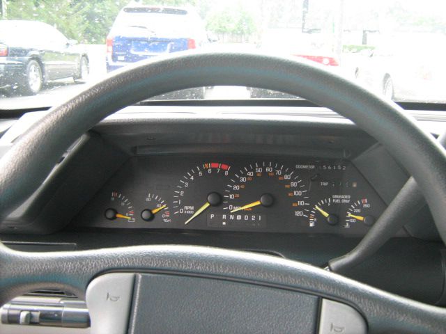 1991 Pontiac Grand Prix Sport -5 Speed-stick-4x4