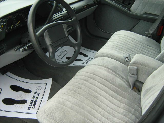 1991 Pontiac Grand Prix Sport -5 Speed-stick-4x4