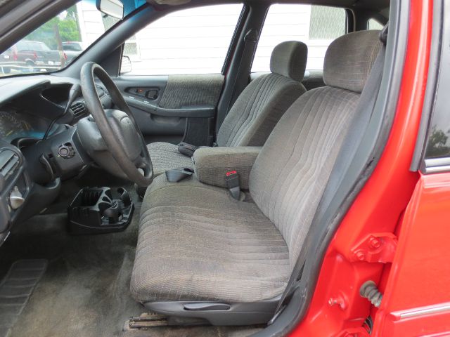 1995 Pontiac Grand Prix Sport -5 Speed-stick-4x4