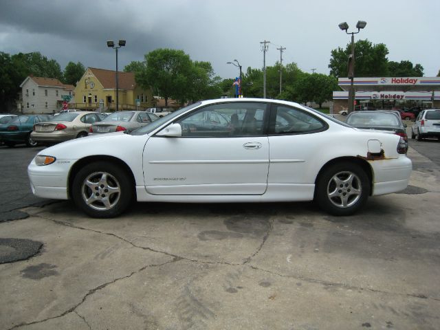 1997 Pontiac Grand Prix Sportback LS