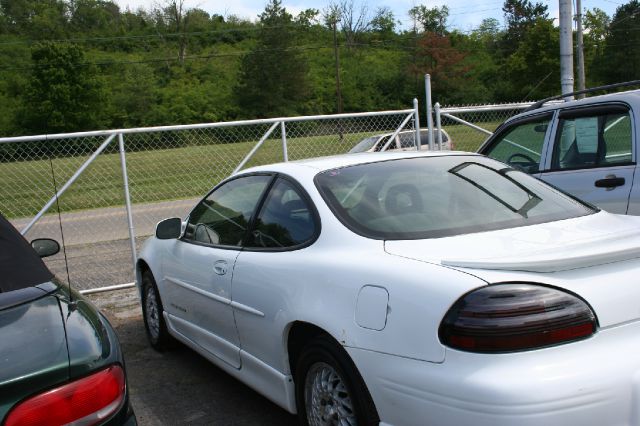 1997 Pontiac Grand Prix Sportback LS