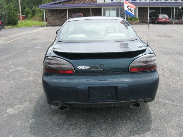 1997 Pontiac Grand Prix Sportback LS