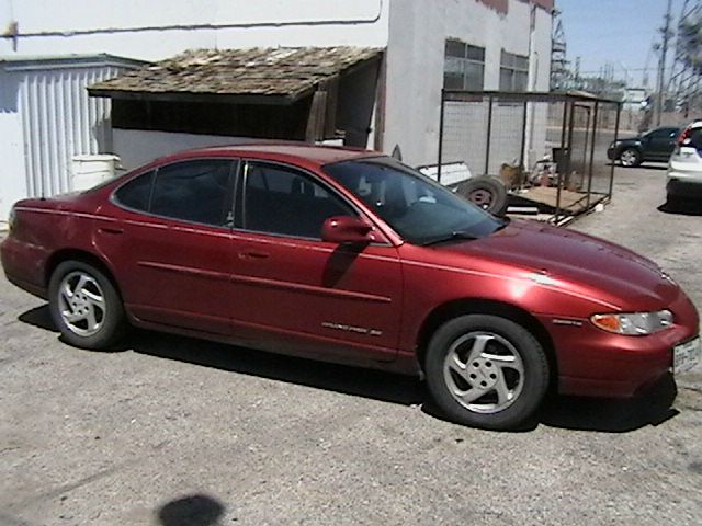 1997 Pontiac Grand Prix Sport -5 Speed-stick-4x4