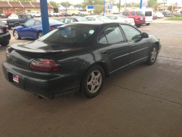 1998 Pontiac Grand Prix XUV SLE 4WD