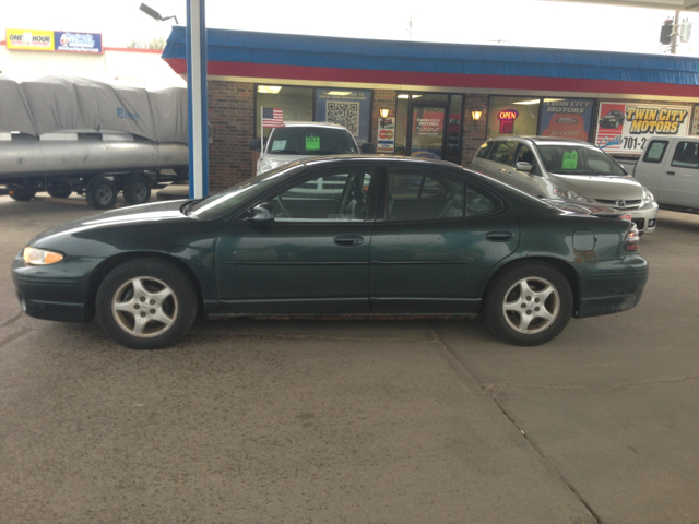 1998 Pontiac Grand Prix XUV SLE 4WD