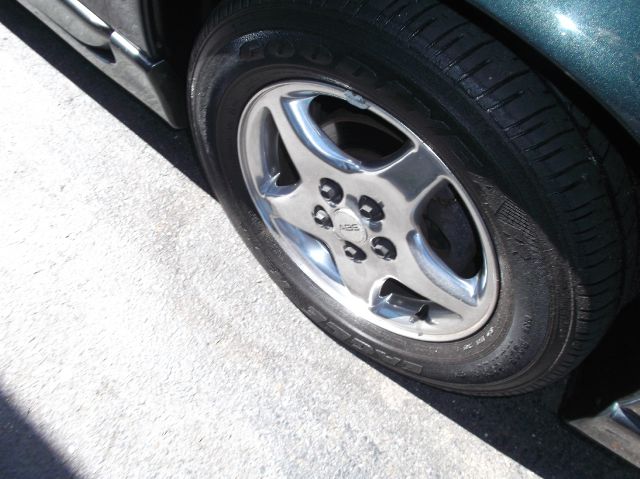 1998 Pontiac Grand Prix 4dr Sdn Touring Signature RWD Sedan