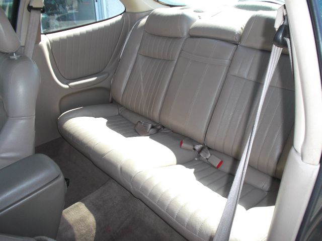 1998 Pontiac Grand Prix 4dr Sdn Touring Signature RWD Sedan