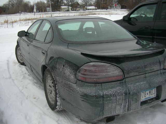 1999 Pontiac Grand Prix XUV SLE 4WD